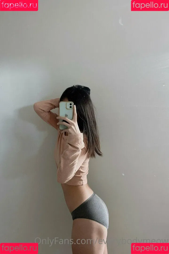 everybodymeow Onlyfans Photo Gallery 