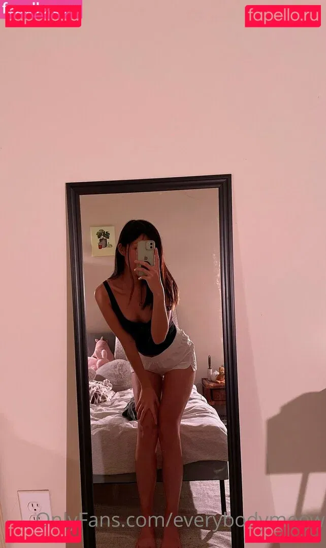 everybodymeow Onlyfans Photo Gallery 