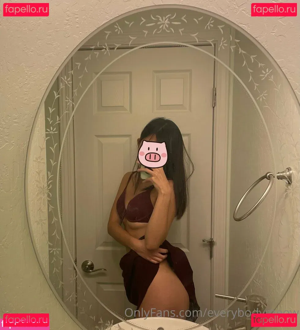 everybodymeow Onlyfans Photo Gallery 