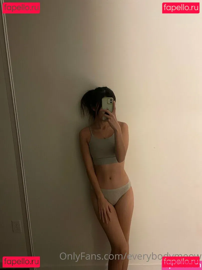 everybodymeow Onlyfans Photo Gallery 