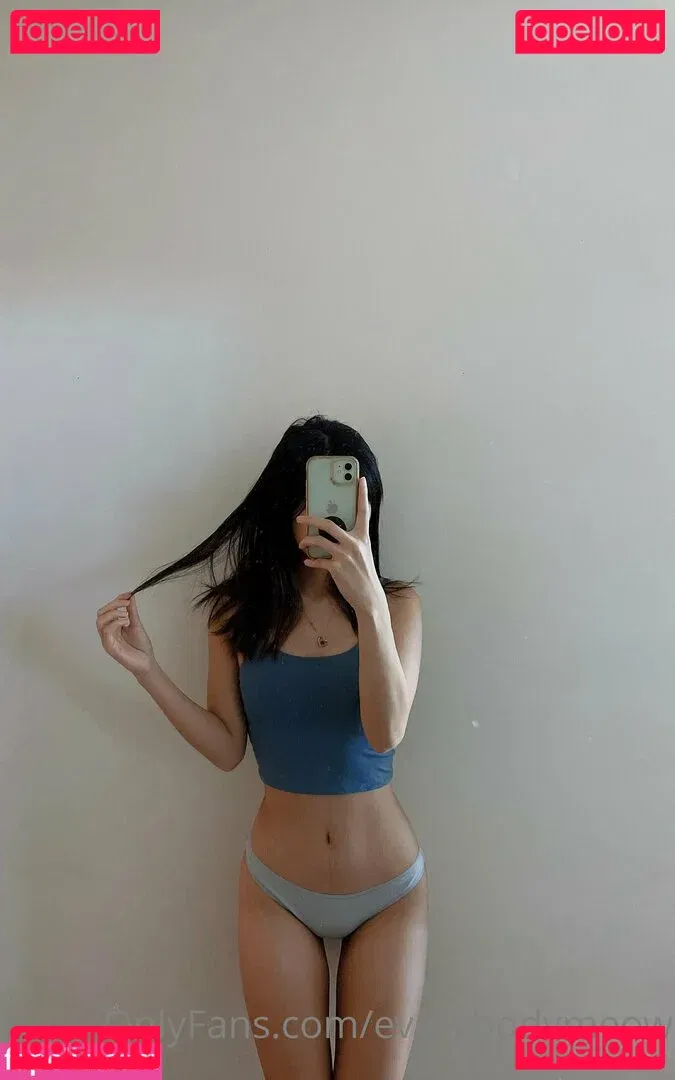 everybodymeow Onlyfans Photo Gallery 