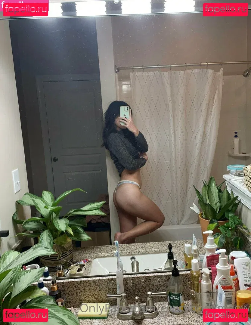 everybodymeow Onlyfans Photo Gallery 