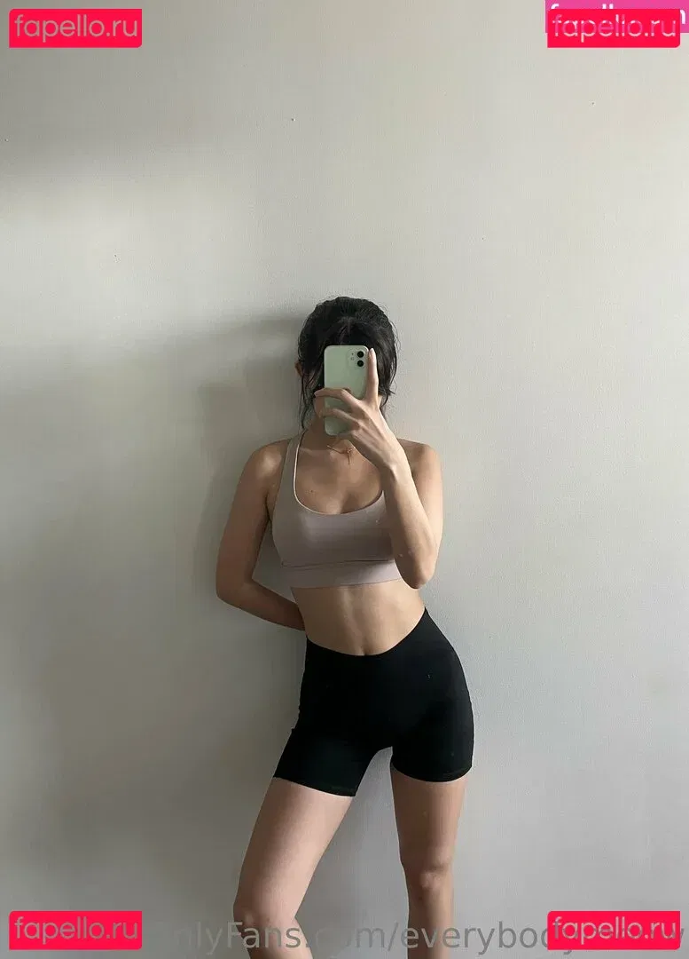 everybodymeow Onlyfans Photo Gallery 