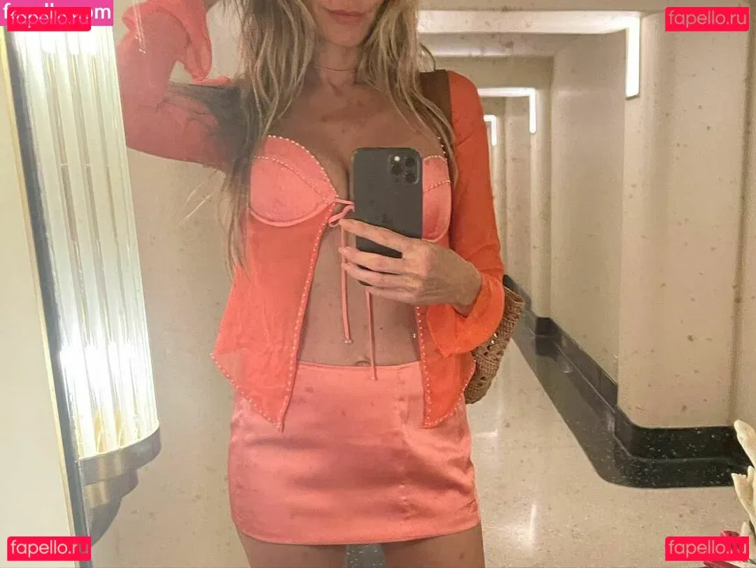 KelliAnn Onlyfans Photo Gallery 