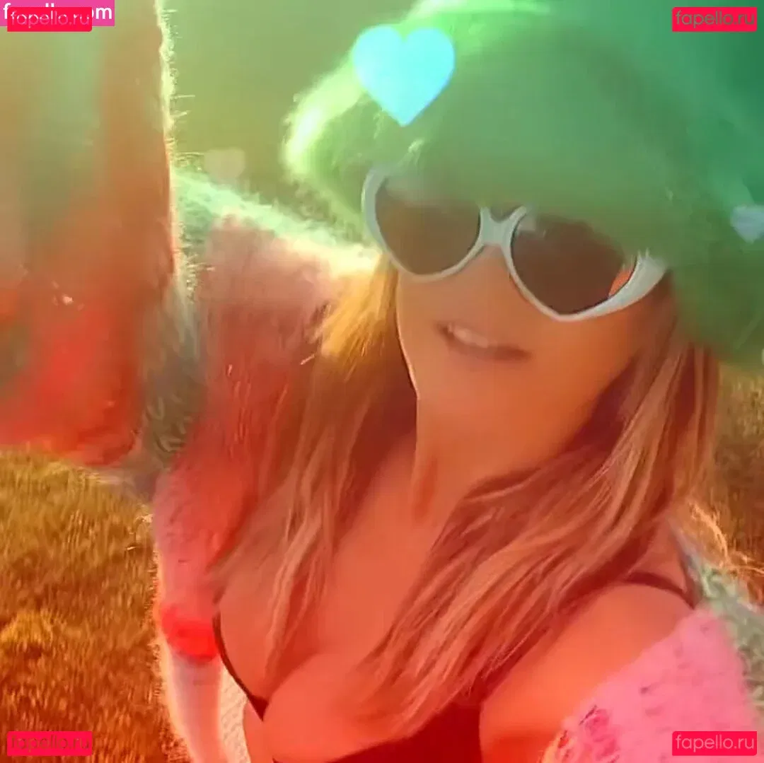 KelliAnn Onlyfans Photo Gallery 