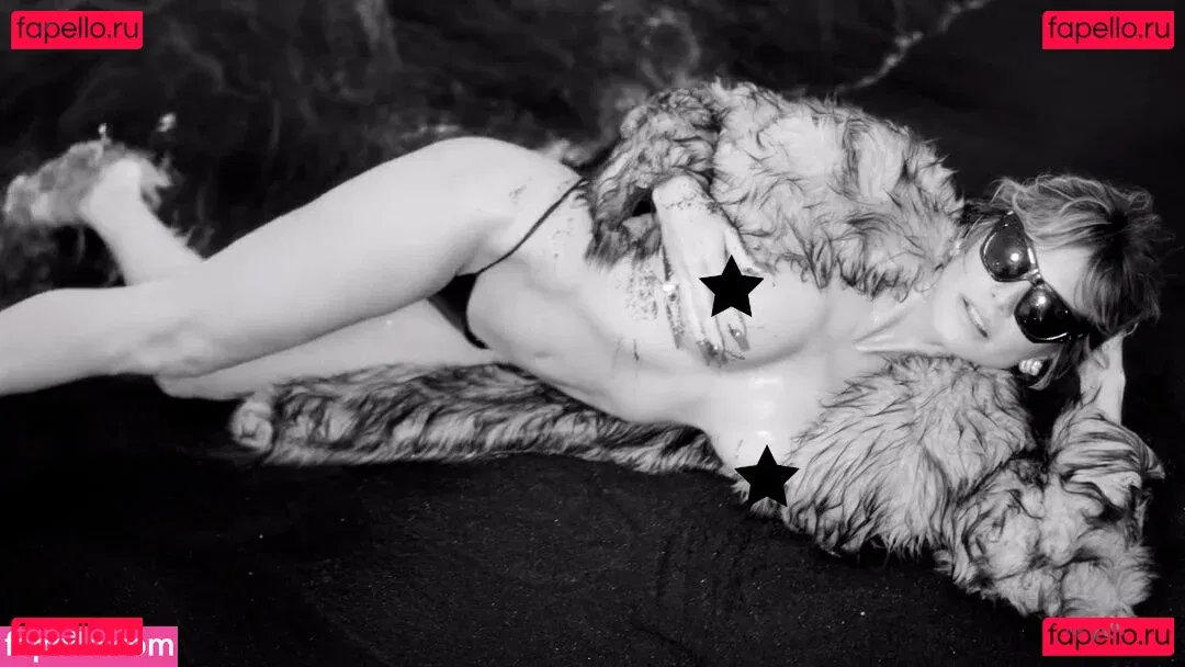 KelliAnn Onlyfans Photo Gallery 