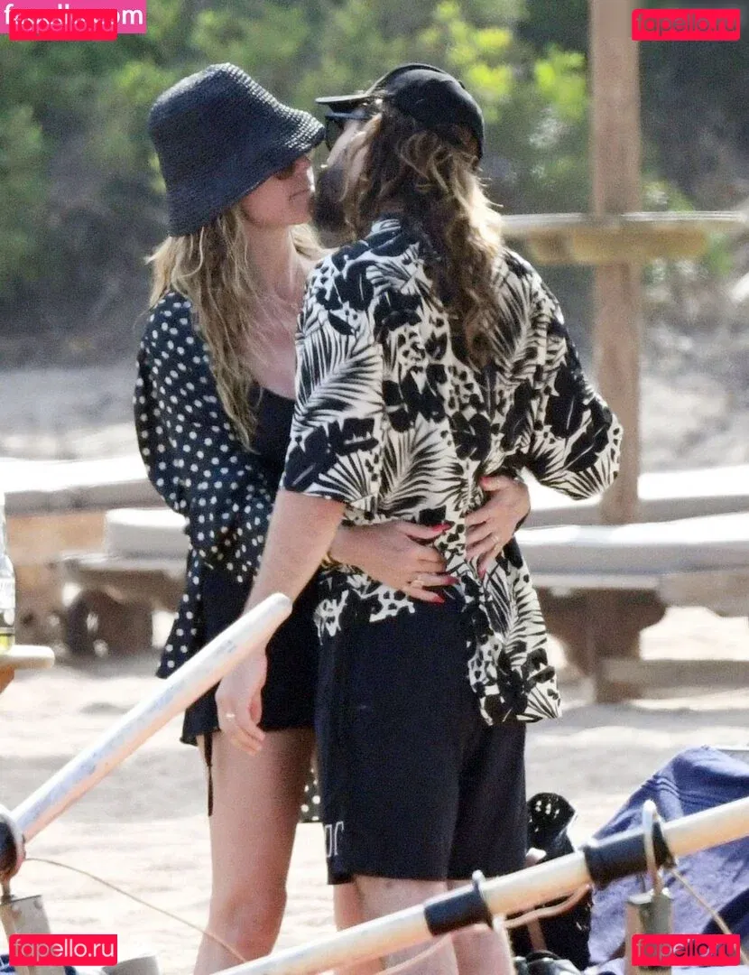 KelliAnn Onlyfans Photo Gallery 