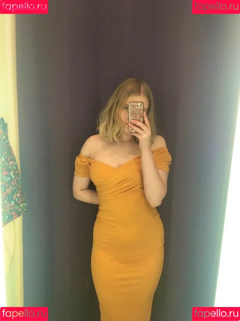 HoxieLoxie Onlyfans Photo Gallery 