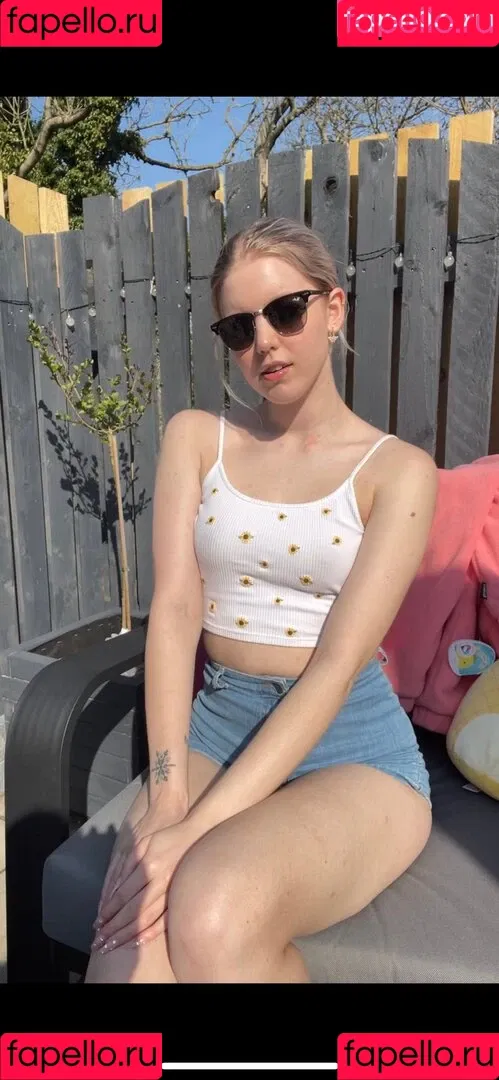 HoxieLoxie Onlyfans Photo Gallery 