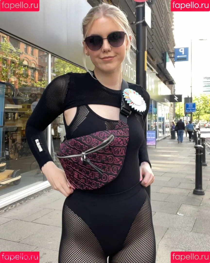 HoxieLoxie Onlyfans Photo Gallery 
