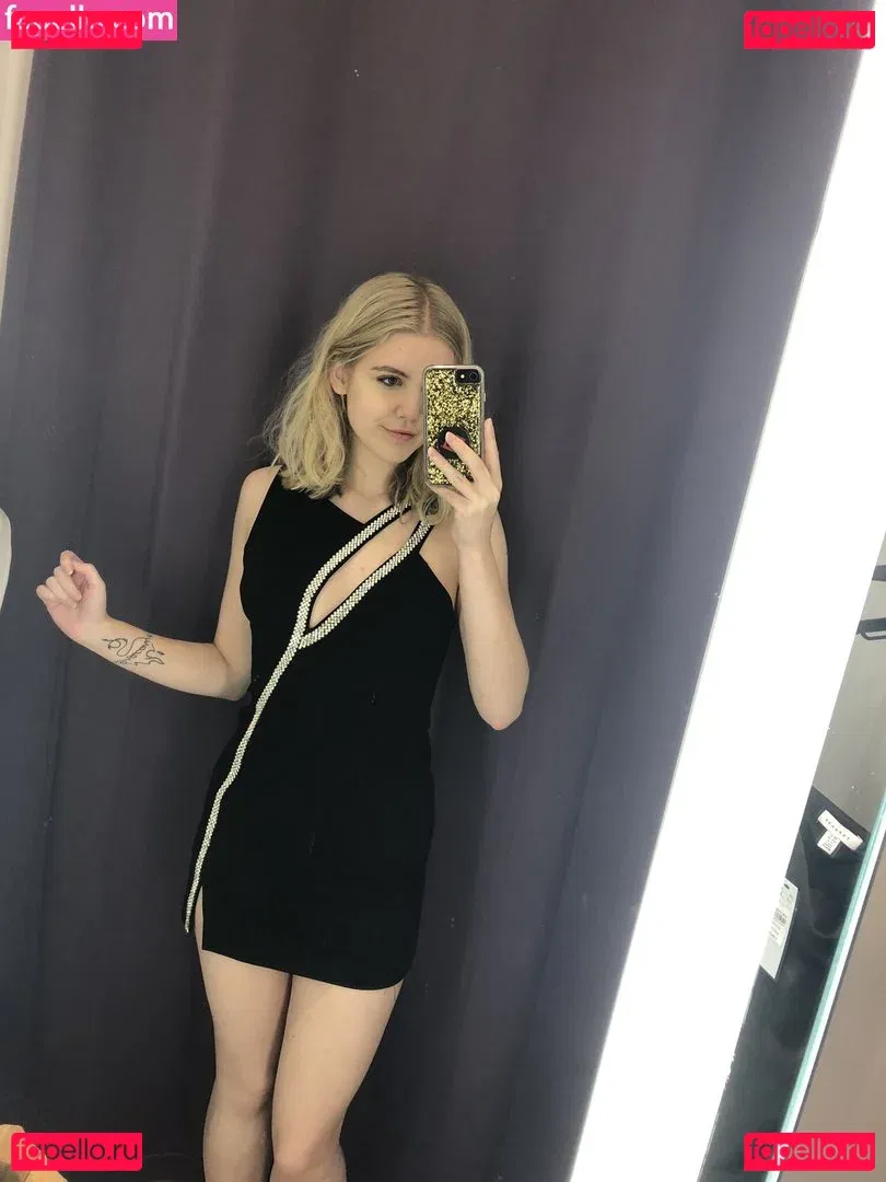 HoxieLoxie Onlyfans Photo Gallery 