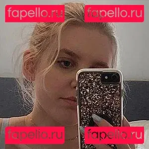 HoxieLoxie Onlyfans Photo Gallery 