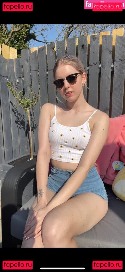 HoxieLoxie Onlyfans Photo Gallery 