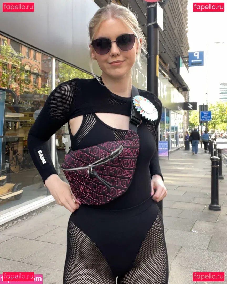 HoxieLoxie Onlyfans Photo Gallery 