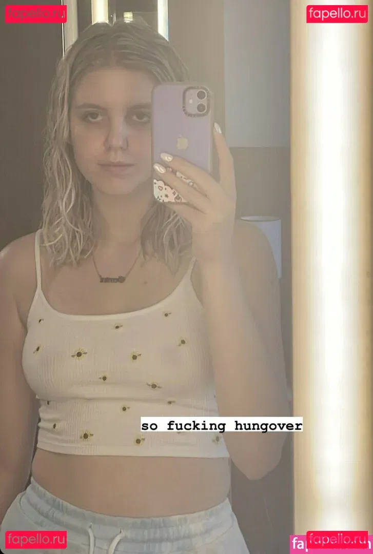 HoxieLoxie Onlyfans Photo Gallery 