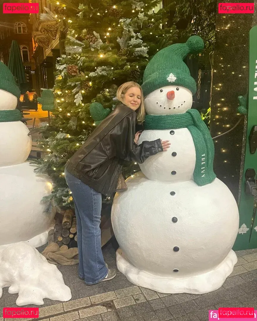 HoxieLoxie Onlyfans Photo Gallery 