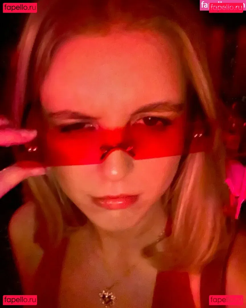 HoxieLoxie Onlyfans Photo Gallery 