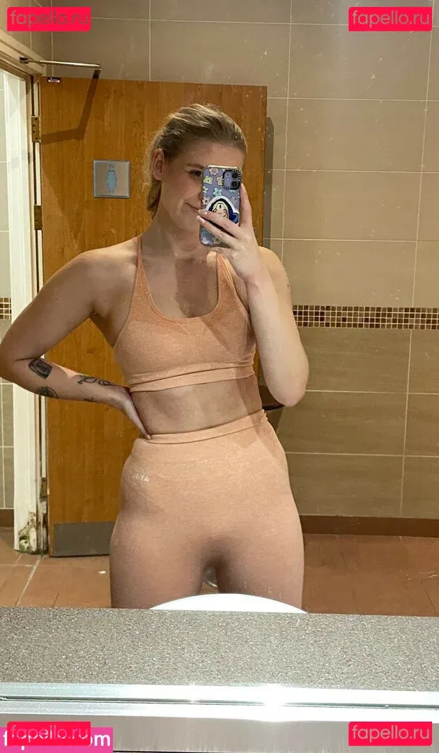 HoxieLoxie Onlyfans Photo Gallery 