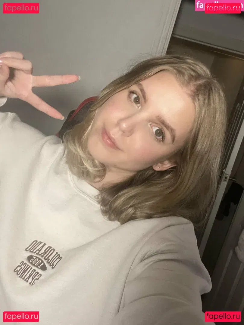 HoxieLoxie Onlyfans Photo Gallery 