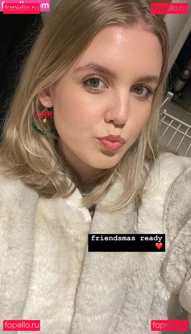 HoxieLoxie Onlyfans Photo Gallery 