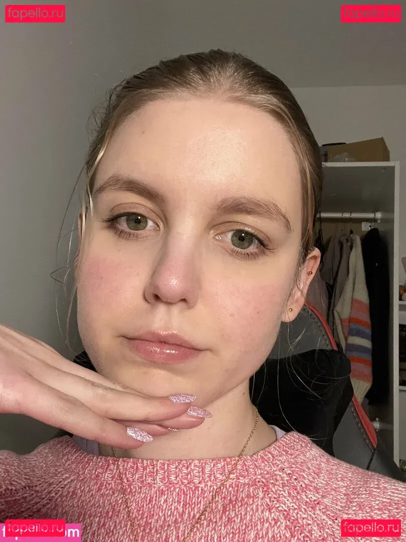 HoxieLoxie Onlyfans Photo Gallery 