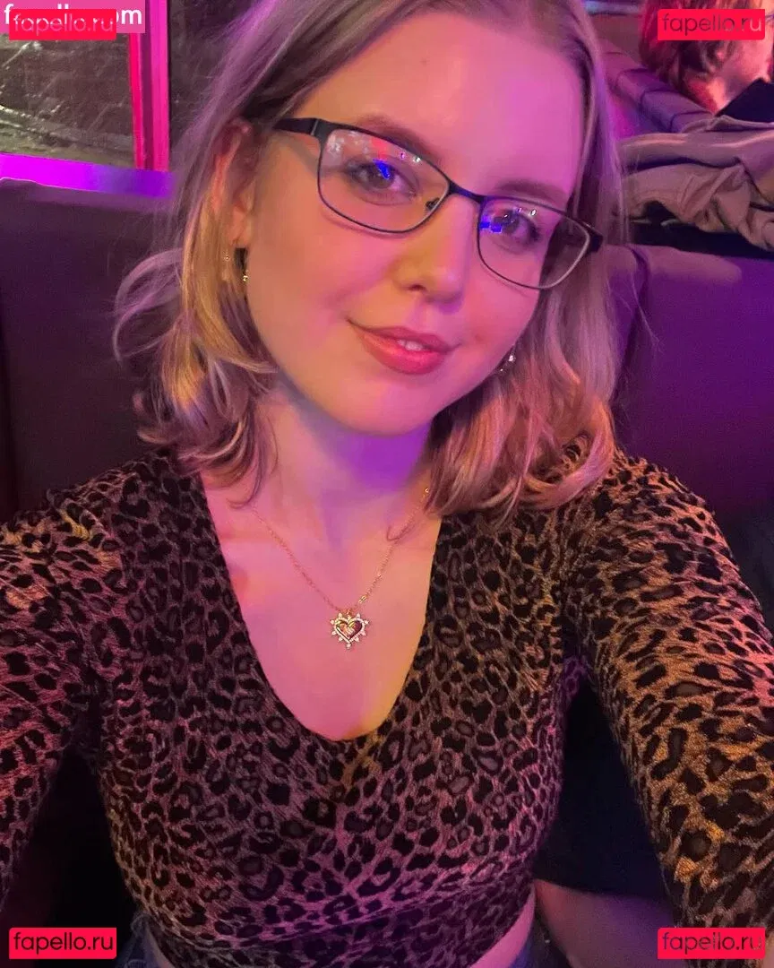 HoxieLoxie Onlyfans Photo Gallery 