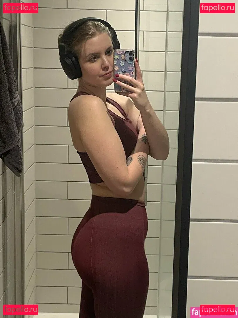 HoxieLoxie Onlyfans Photo Gallery 