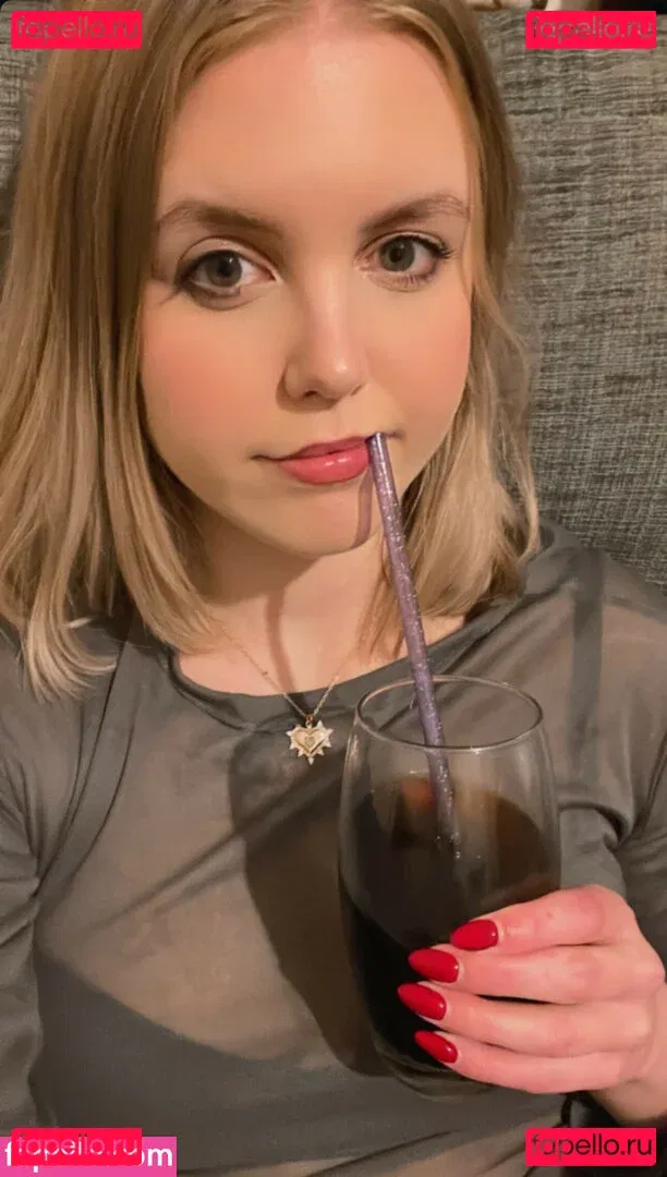 HoxieLoxie Onlyfans Photo Gallery 