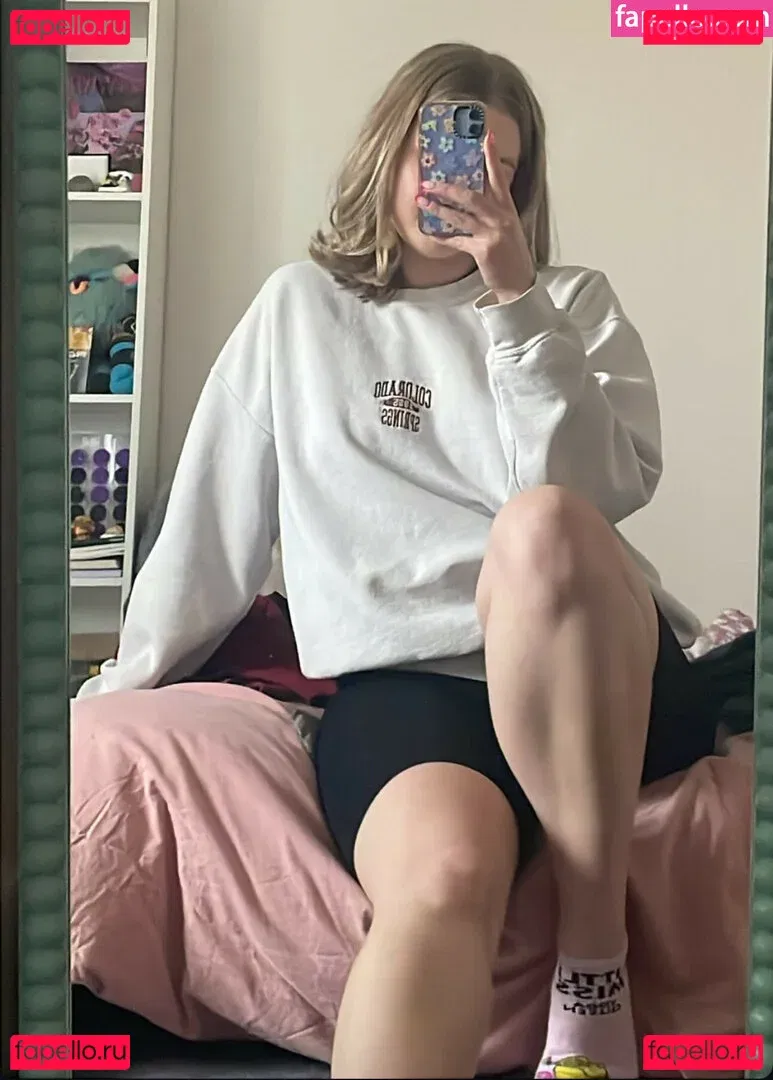 HoxieLoxie Onlyfans Photo Gallery 