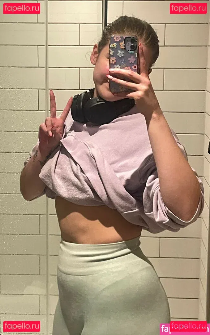 HoxieLoxie Onlyfans Photo Gallery 