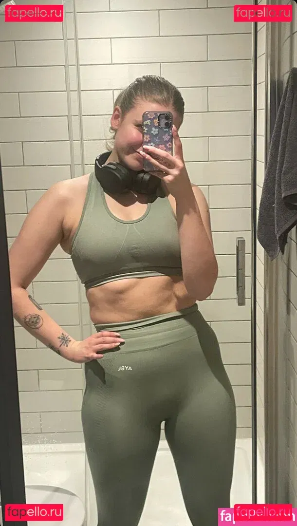 HoxieLoxie Onlyfans Photo Gallery 