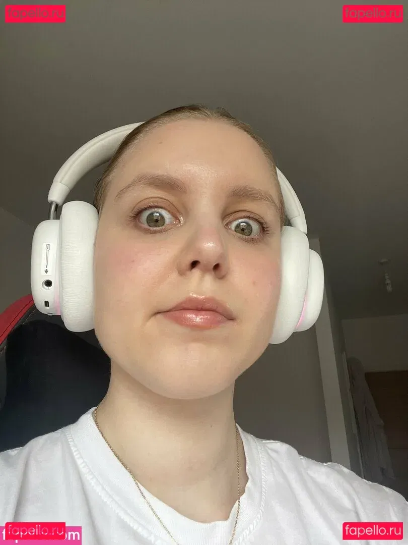 HoxieLoxie Onlyfans Photo Gallery 