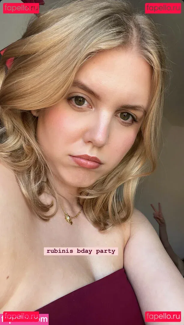 HoxieLoxie Onlyfans Photo Gallery 