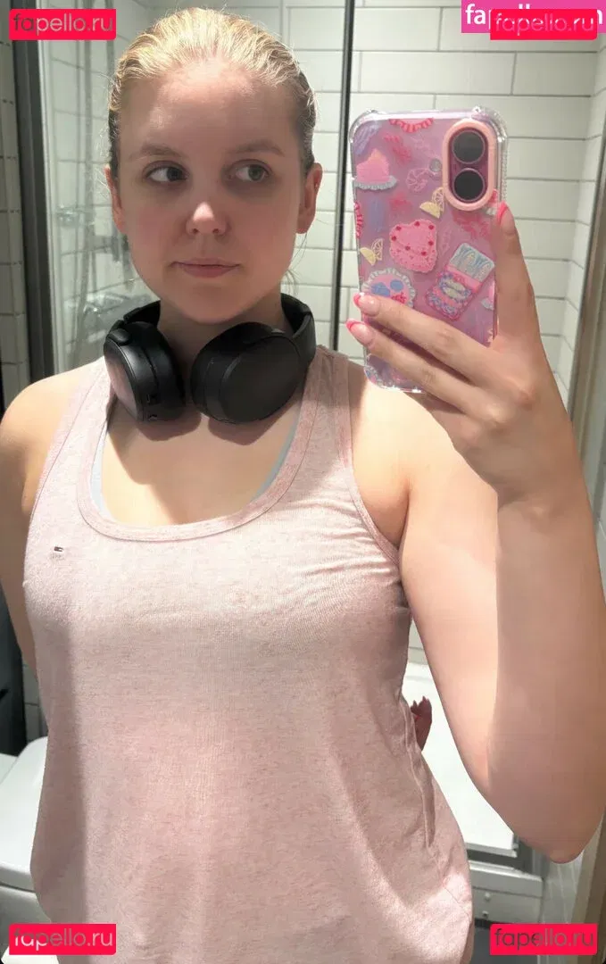 HoxieLoxie Onlyfans Photo Gallery 