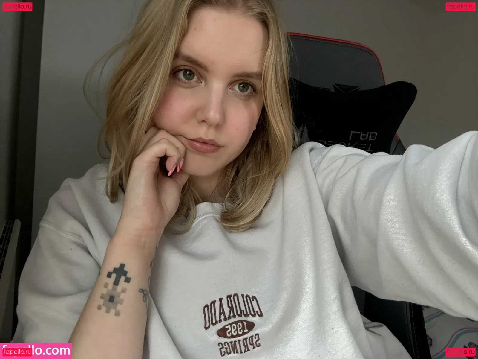 HoxieLoxie Onlyfans Photo Gallery 