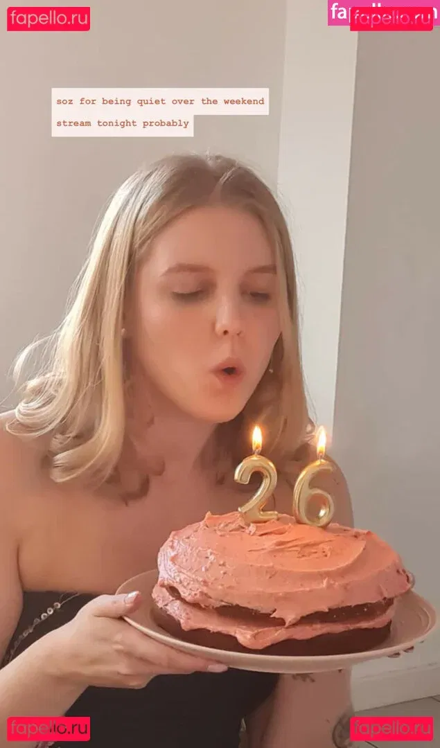 HoxieLoxie Onlyfans Photo Gallery 