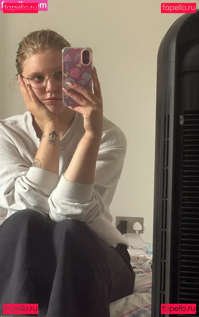 HoxieLoxie Onlyfans Photo Gallery 