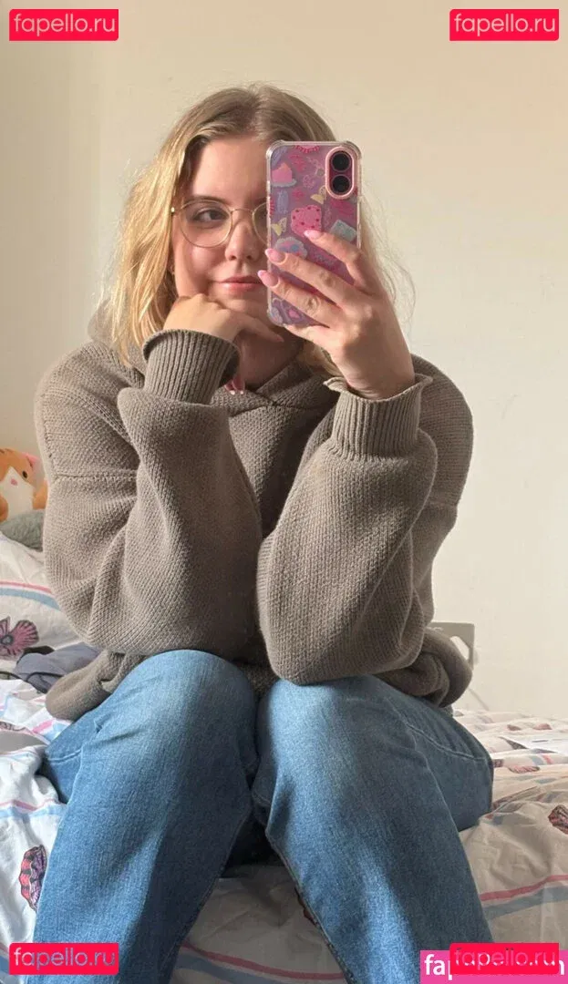 HoxieLoxie Onlyfans Photo Gallery 