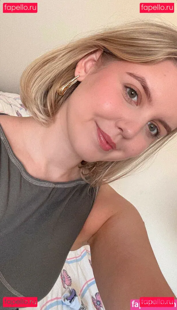 HoxieLoxie Onlyfans Photo Gallery 