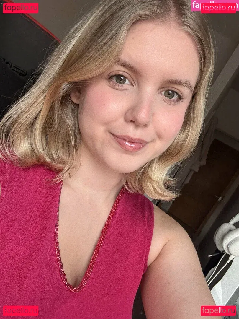 HoxieLoxie Onlyfans Photo Gallery 