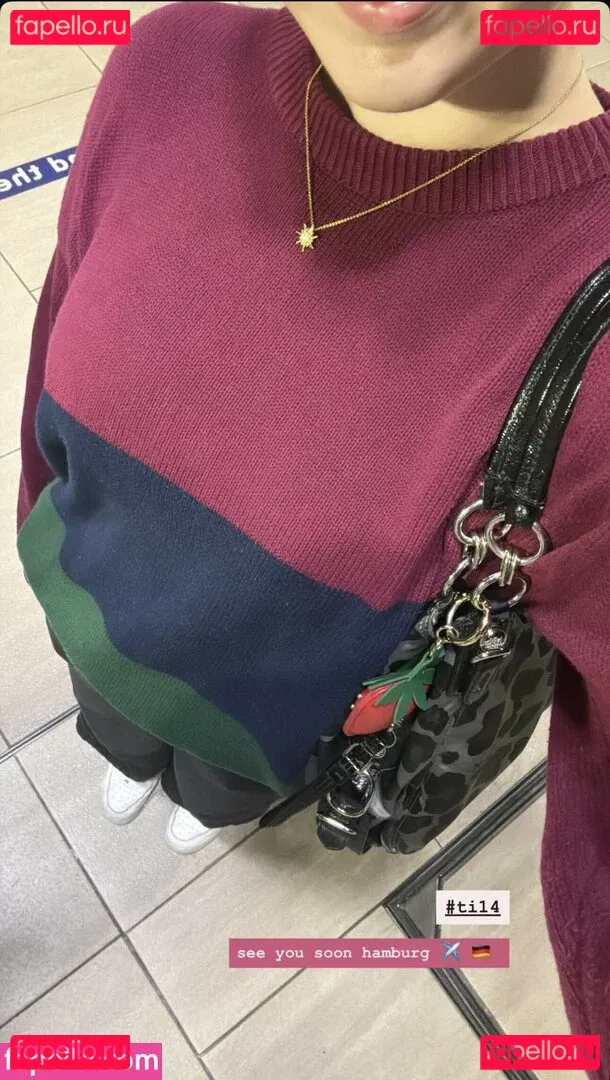 HoxieLoxie Onlyfans Photo Gallery 