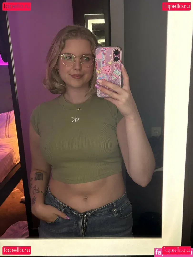 HoxieLoxie Onlyfans Photo Gallery 