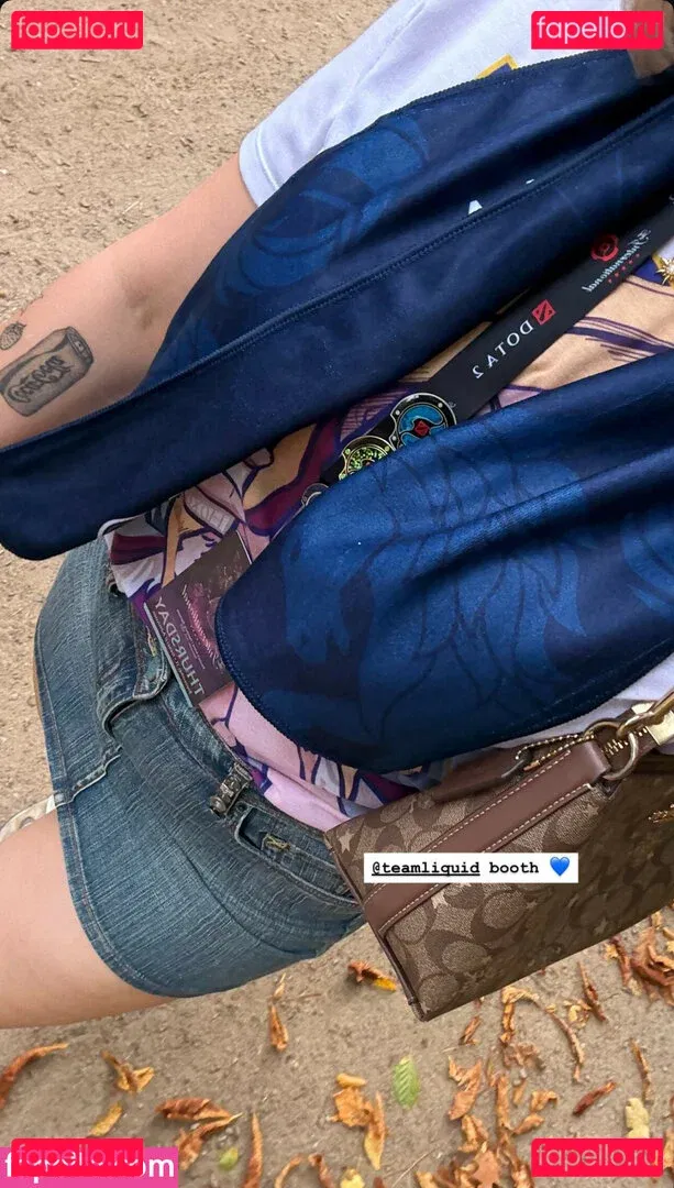 HoxieLoxie Onlyfans Photo Gallery 