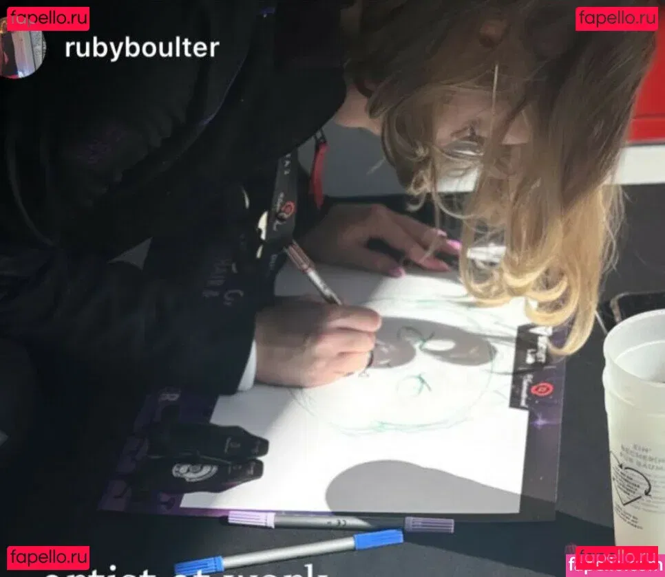 HoxieLoxie Onlyfans Photo Gallery 