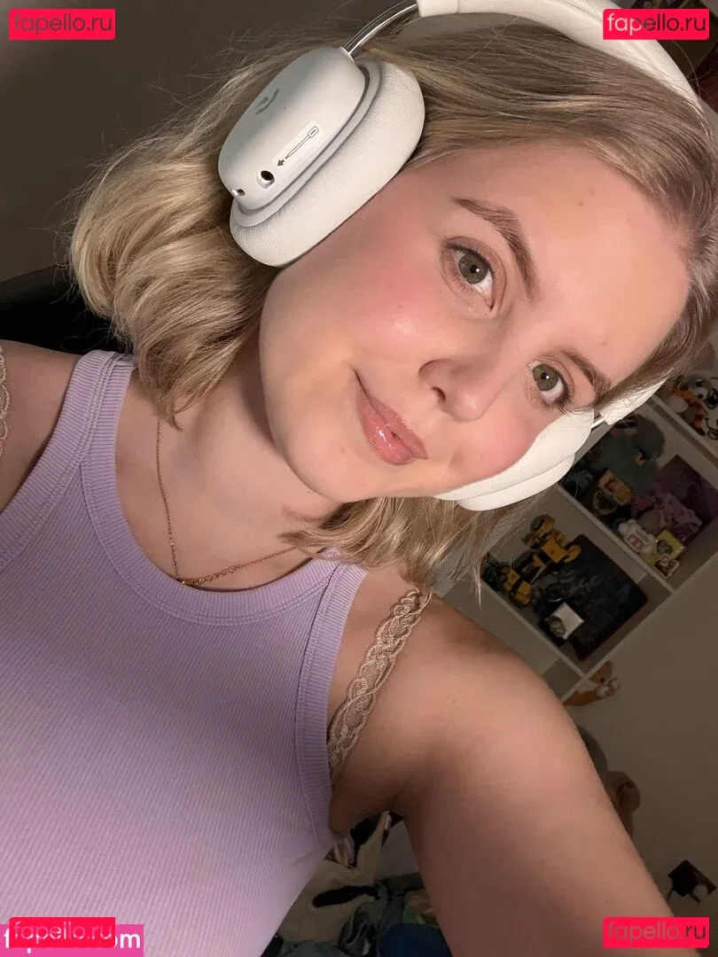 HoxieLoxie Onlyfans Photo Gallery 