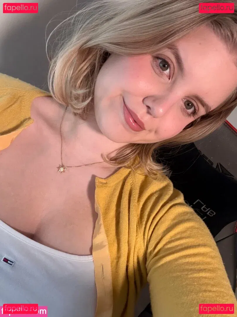 HoxieLoxie Onlyfans Photo Gallery 