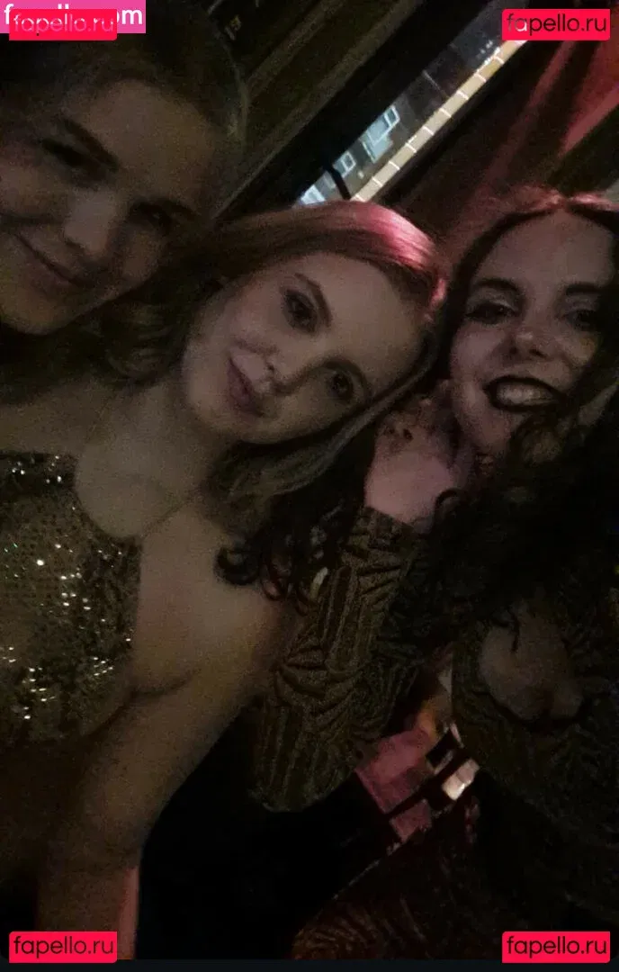 HoxieLoxie Onlyfans Photo Gallery 