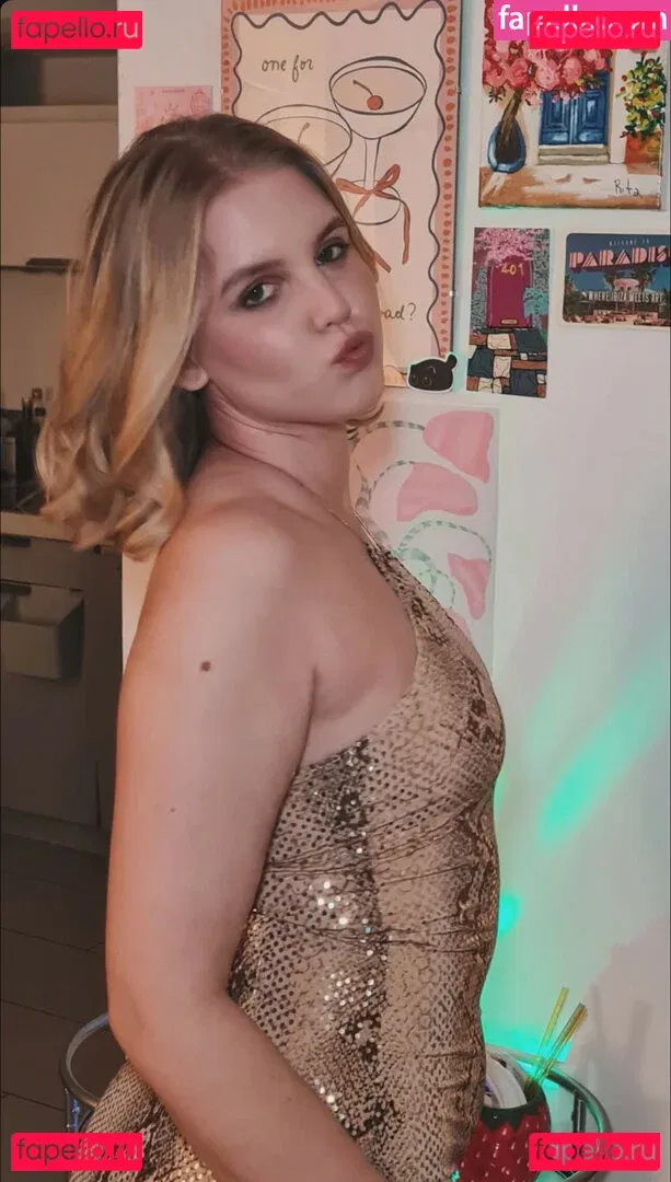 HoxieLoxie Onlyfans Photo Gallery 