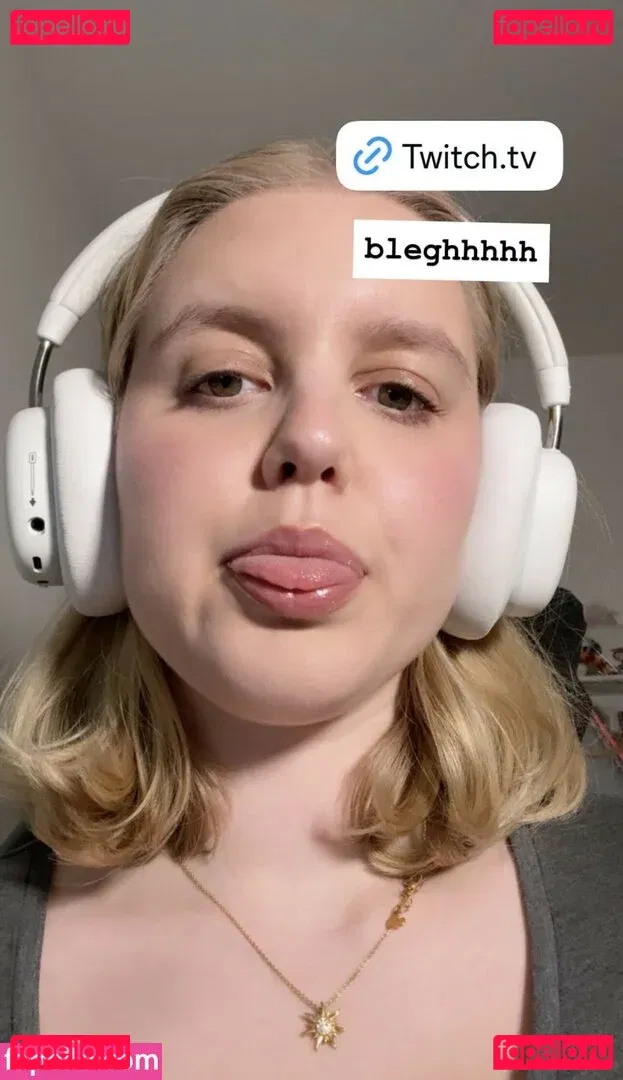 HoxieLoxie Onlyfans Photo Gallery 