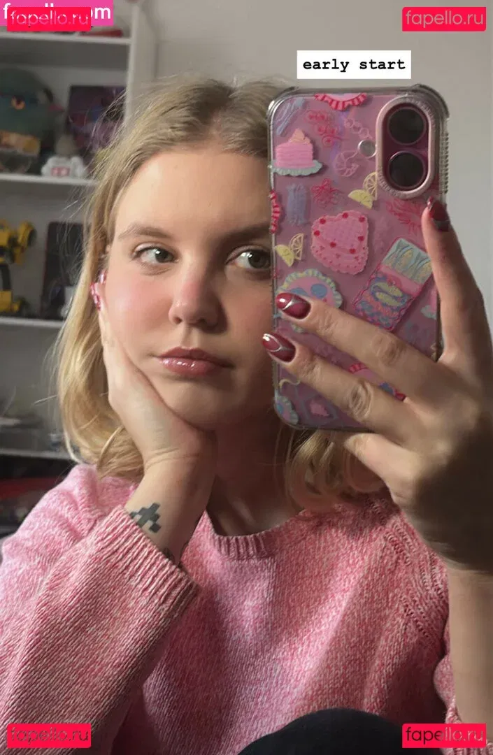 HoxieLoxie Onlyfans Photo Gallery 